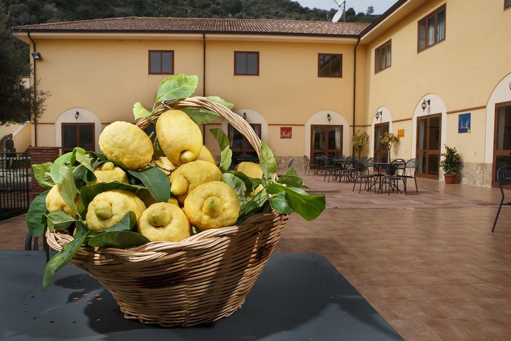 Agriturismo Villa Orchidea Alì Terme Extérieur photo